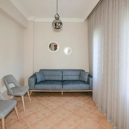 Willa Marmaris'te Oezel Havuzlu *