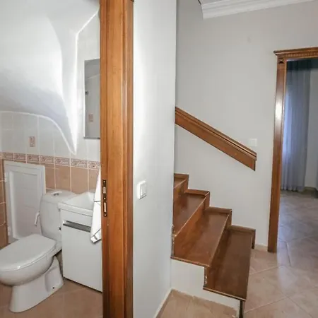 Marmaris'te Oezel Havuzlu Marmaris